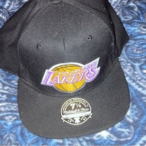 fitted hats
